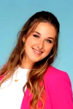 Héléna Bailly