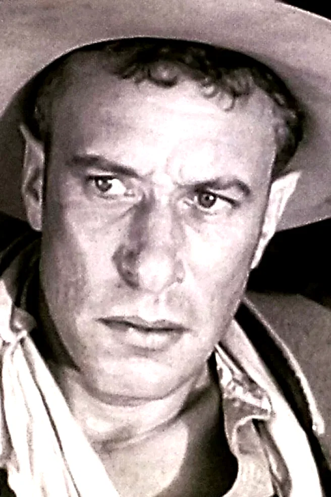  Mort Mills