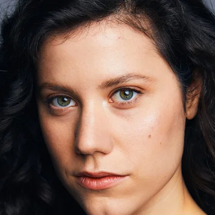  Renee Gagner