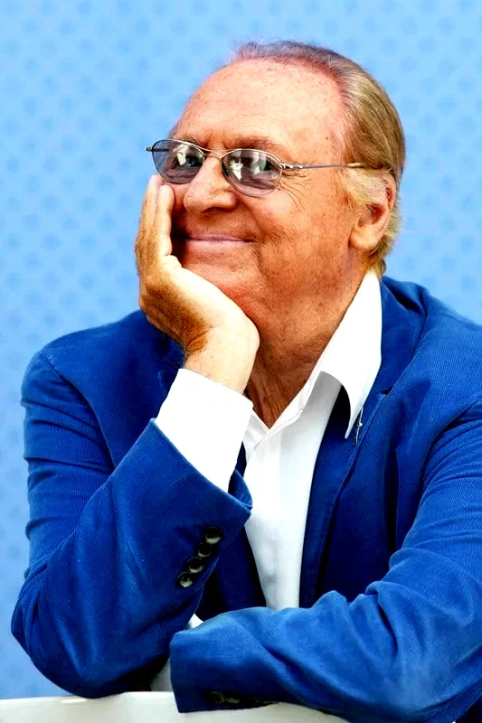  Renzo Arbore