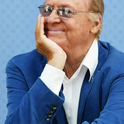  Renzo Arbore