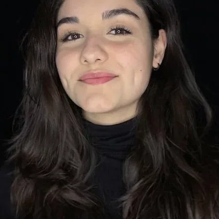  Sofía Milán