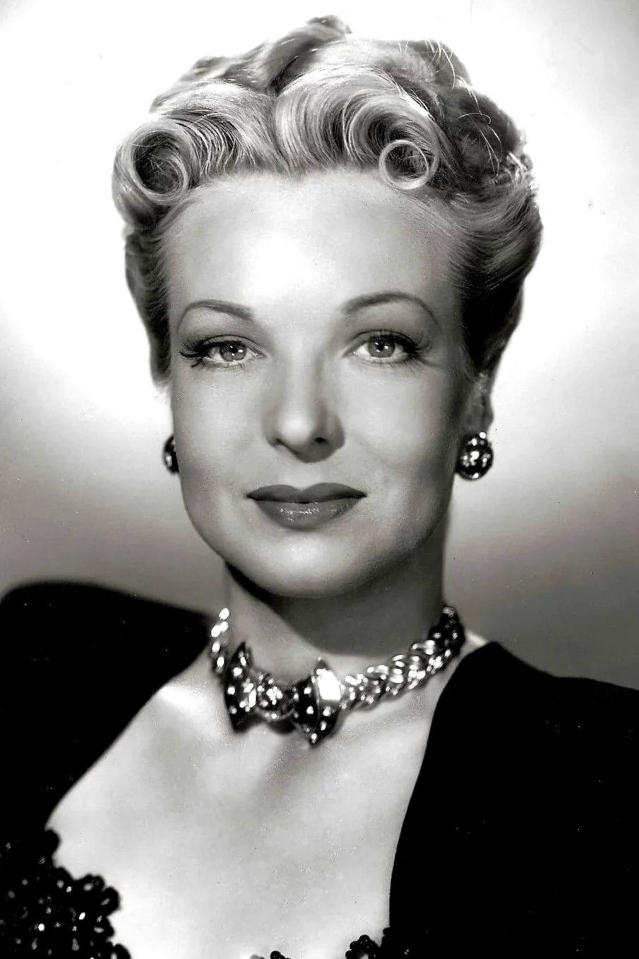  Hillary Brooke