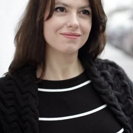  Laura Vasiliu