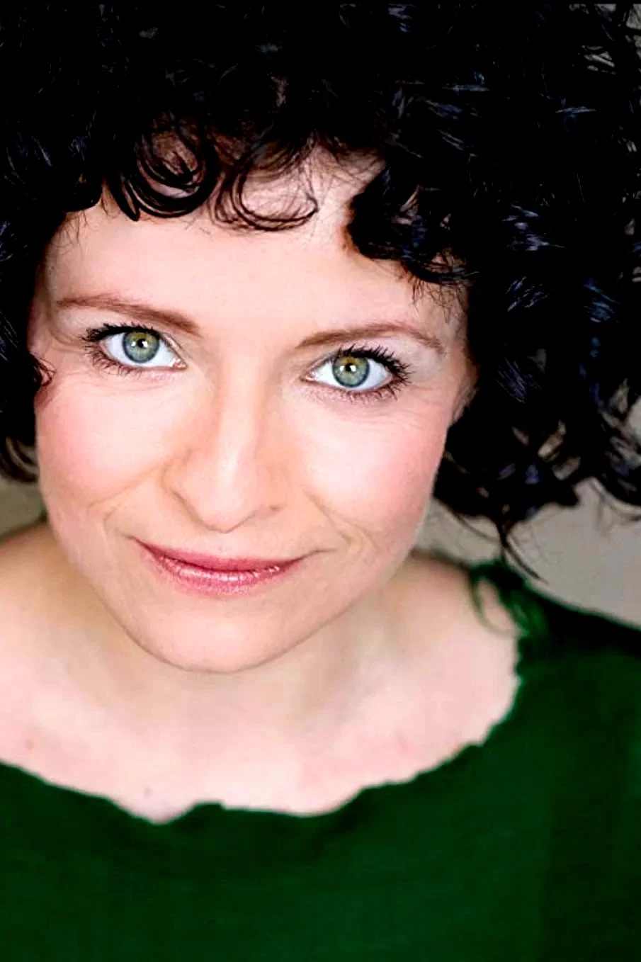  Daina Leitold
