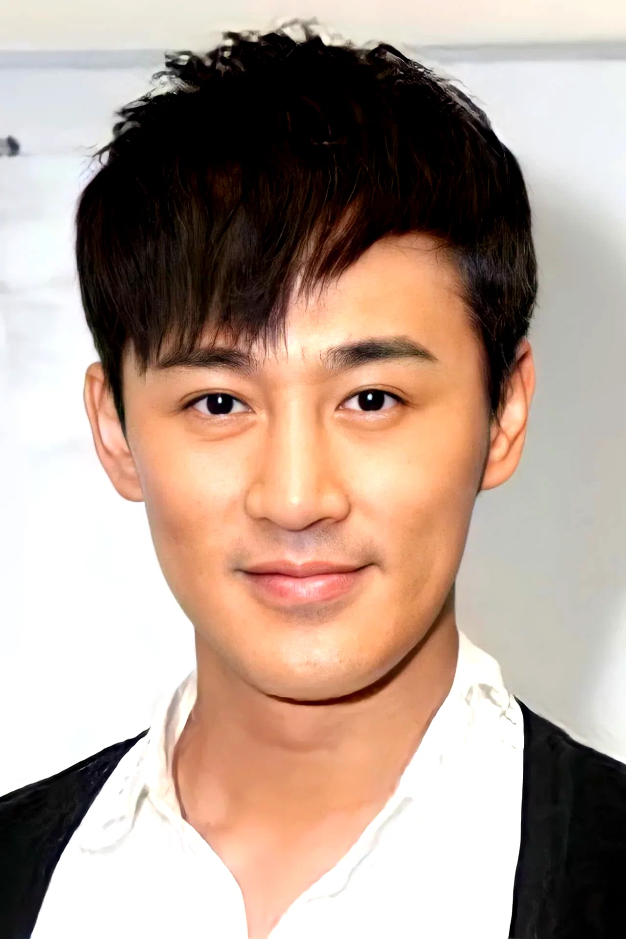  Raymond Lam