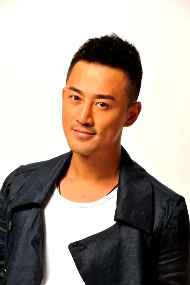  Raymond Lam