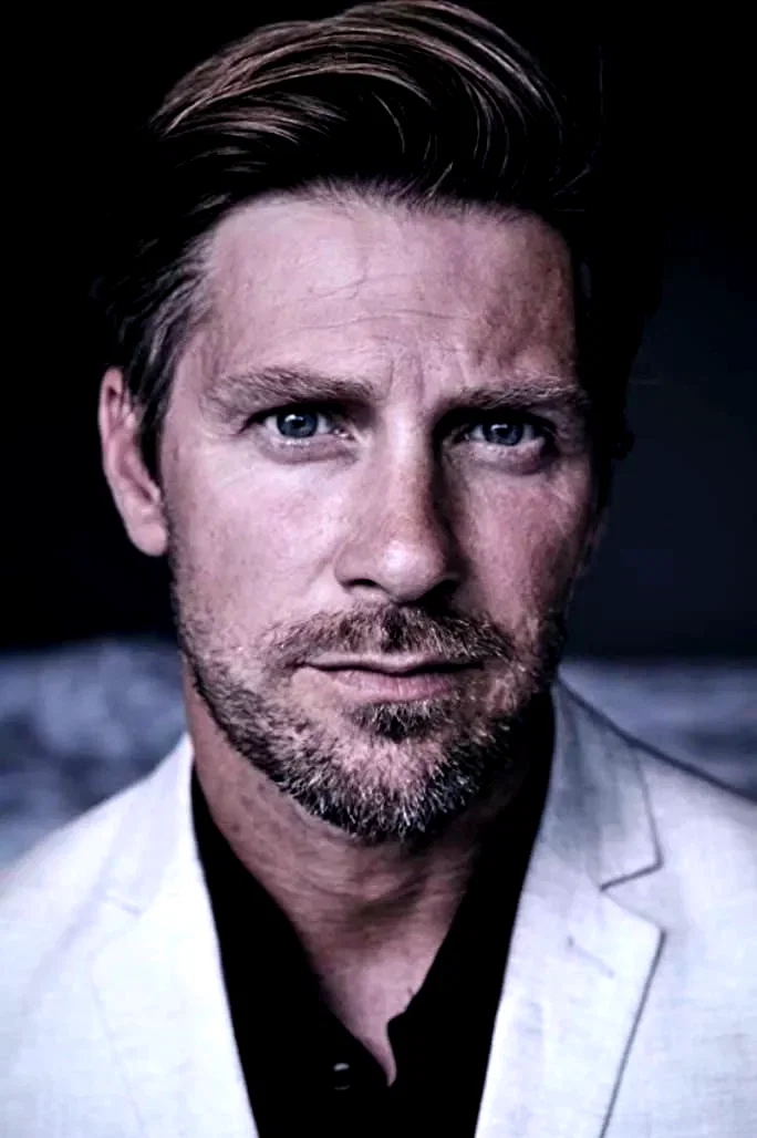  Linus Wahlgren