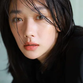 Photo star :  Wang Yinglu