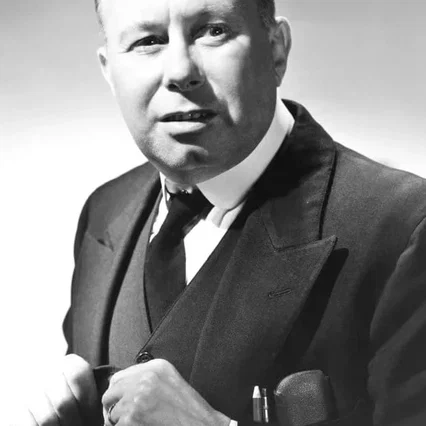  Percy Helton