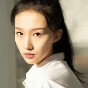 Photo star :  Wang Jiayi