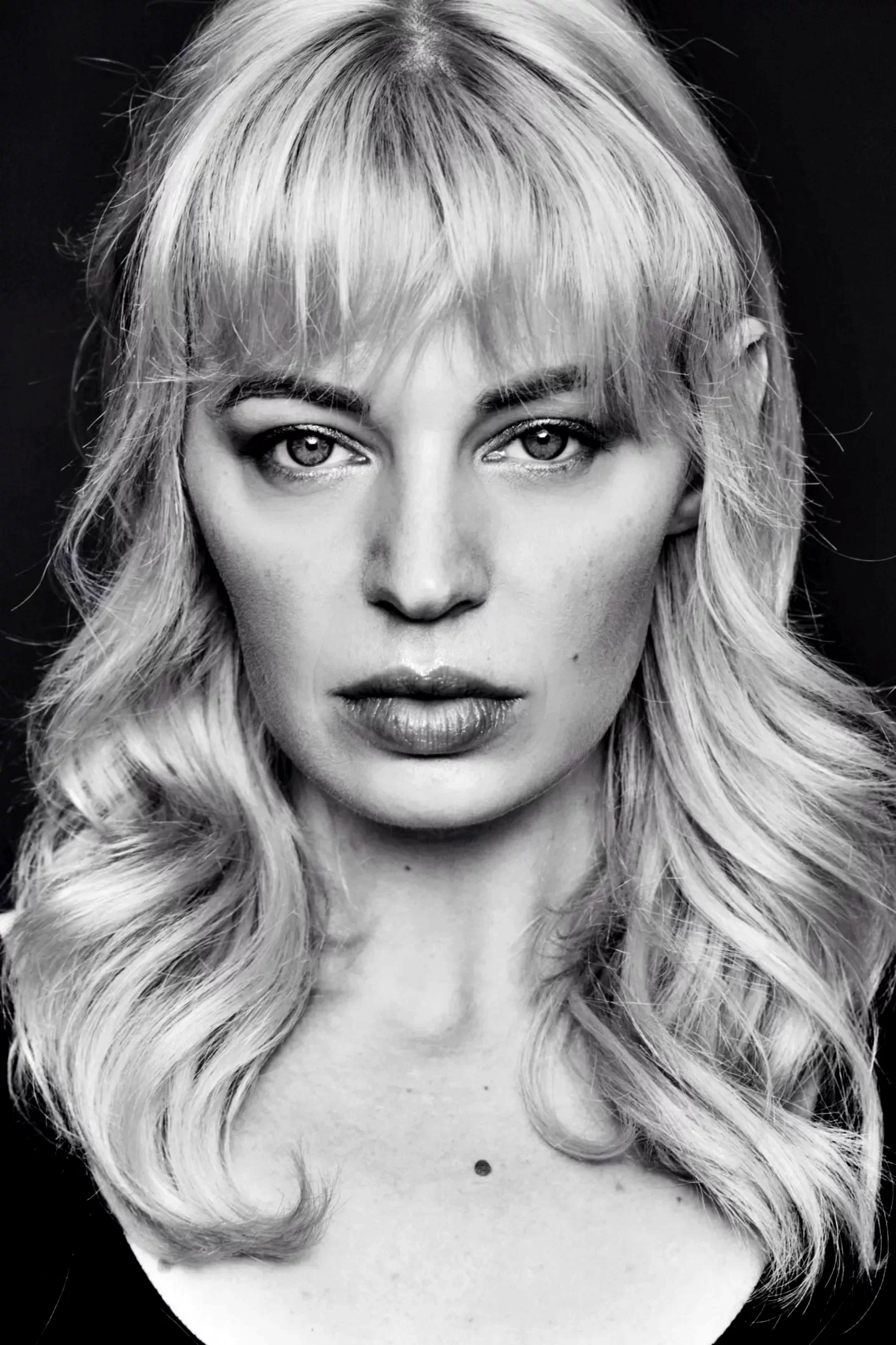  Chloe Farnworth