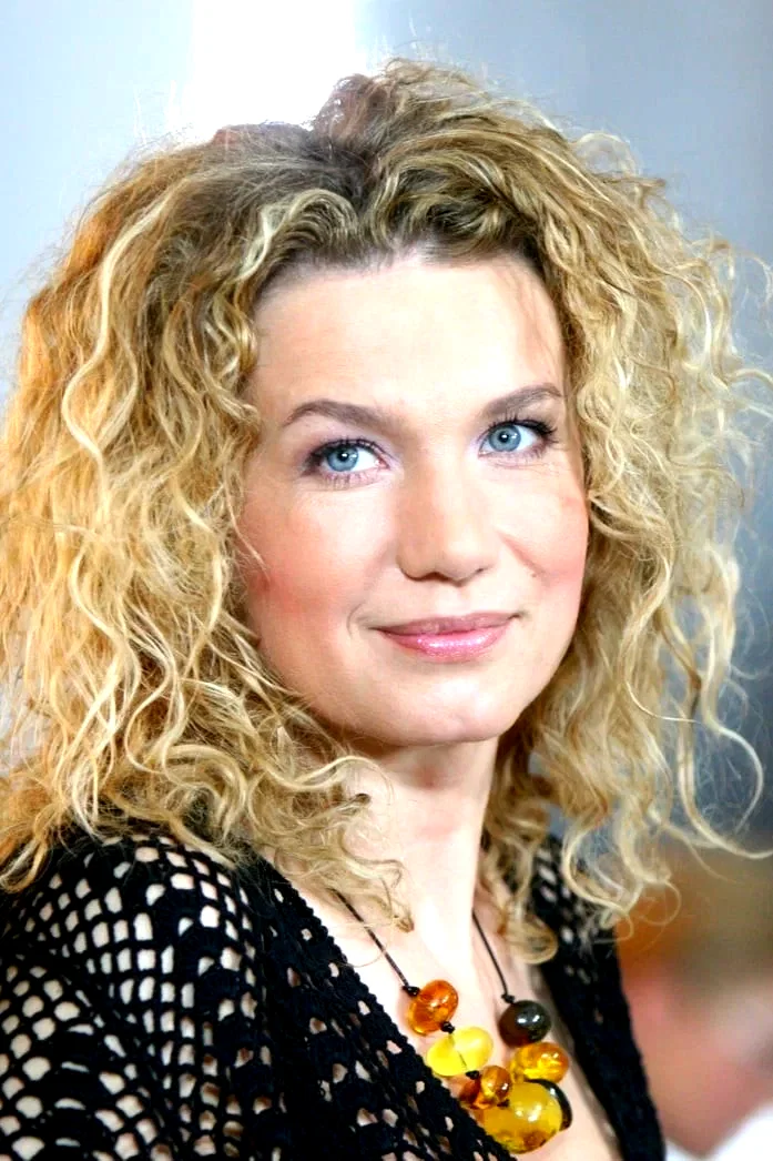  Joanna Trzepiecinska