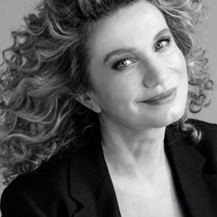  Joanna Trzepiecinska