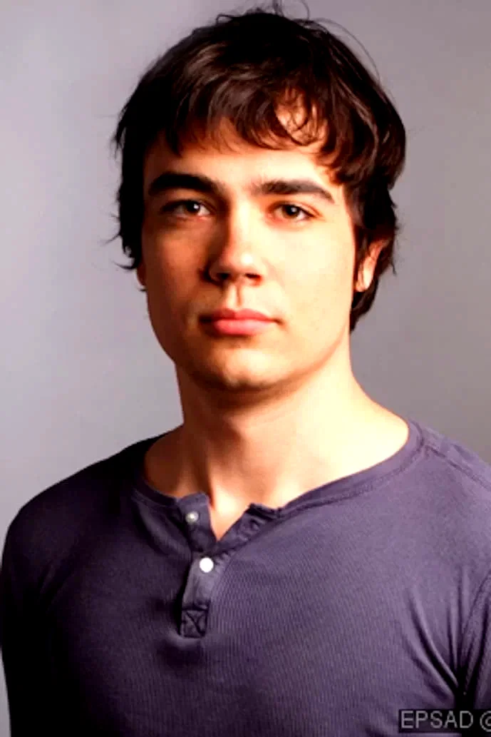  Yann Lesvenan