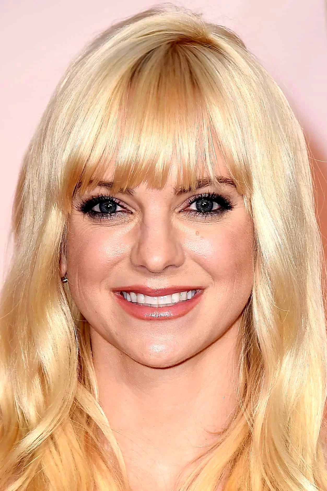 Anna  Faris