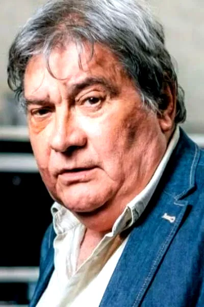  Alain Dorval