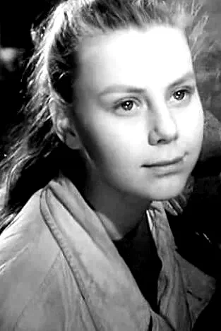  Anne Doat