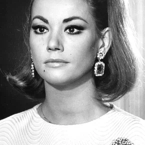 Photo star : Claudine Auger