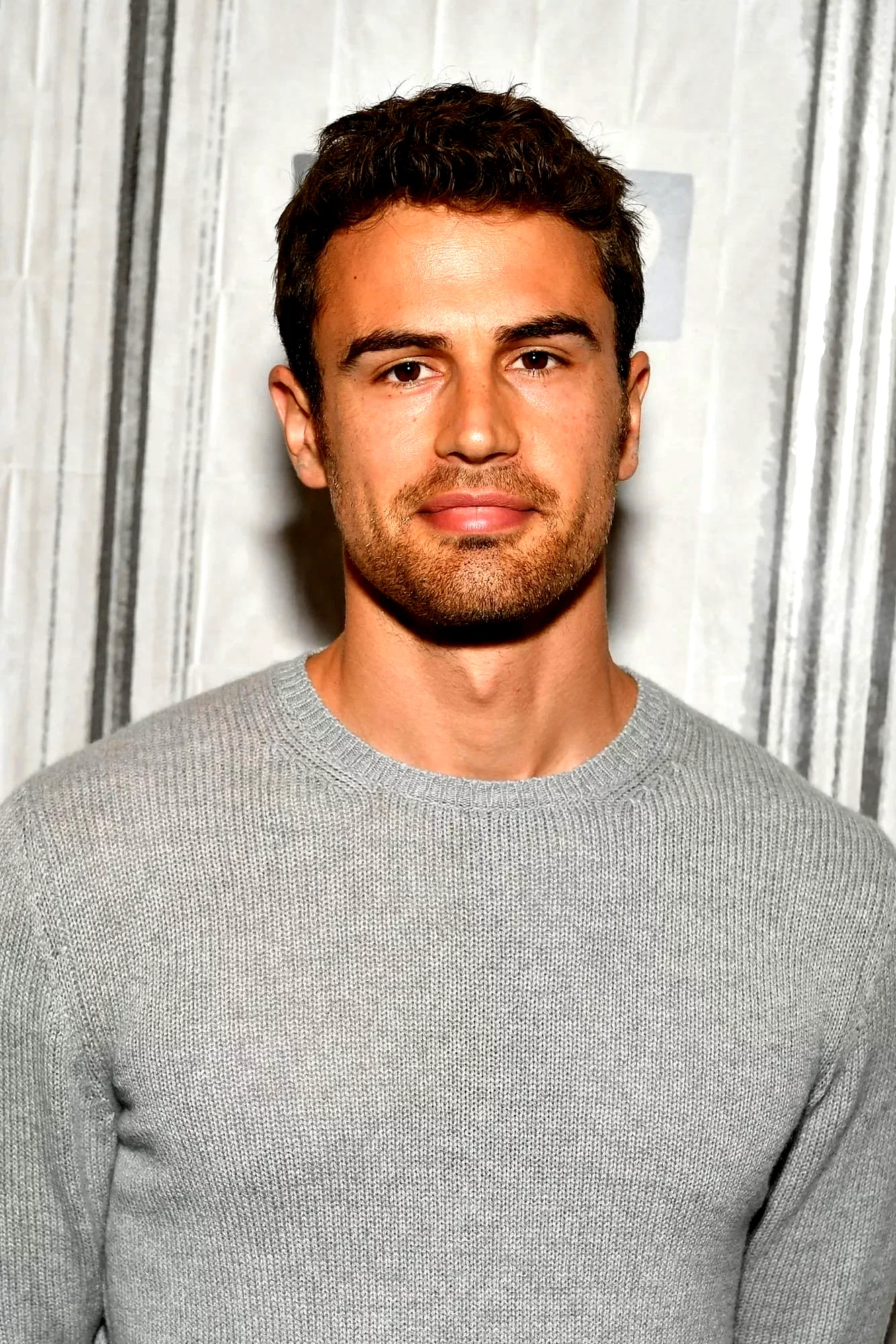 Theo James