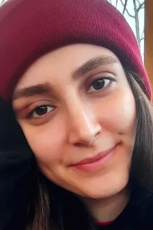  Mahsa Rostami photo