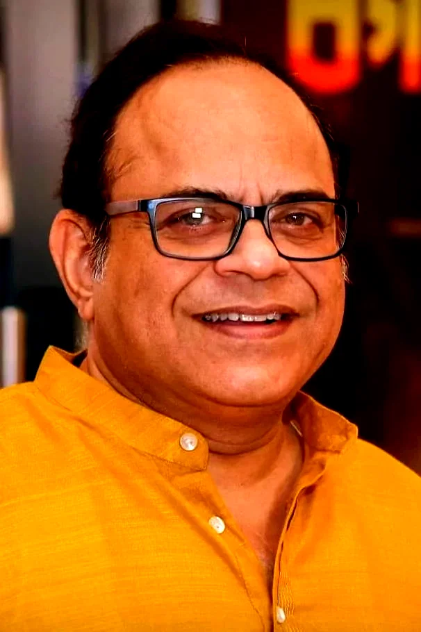  Rajatabha Dutta