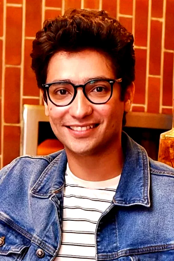  Gaurav Chakrabarty