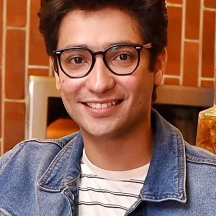  Gaurav Chakrabarty