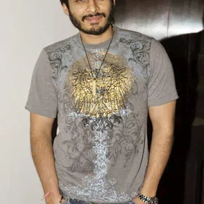 Photo star :  Akshay Kapoor