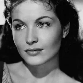 Photo star : Yvonne Furneaux