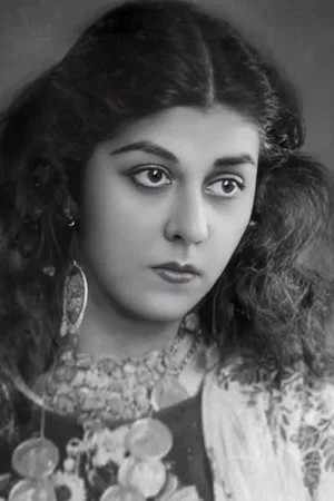  Lyalya Chyornaya
