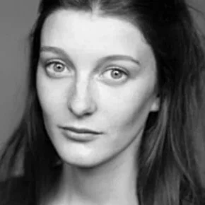 Photo star :  Grace Molony
