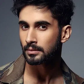 Photo star :  Lakshya Lalwani