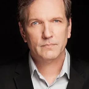 Photo star : Martin Donovan