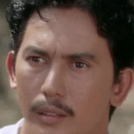  Phillip Salvador