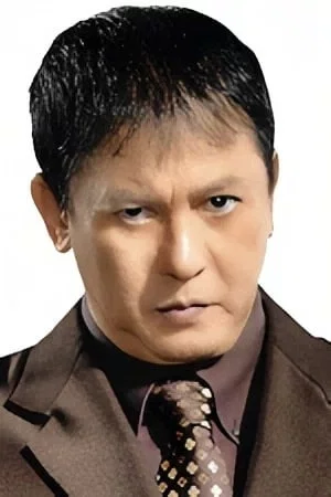  Phillip Salvador photo