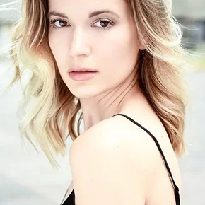 Photo star :  Emma Johnson
