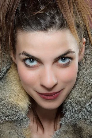 Natalia Tena photo