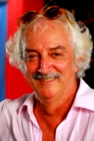  Mário José Paz