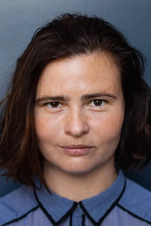  Lisa Hrdina photo