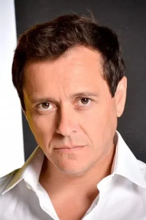 Álvaro Morales photo