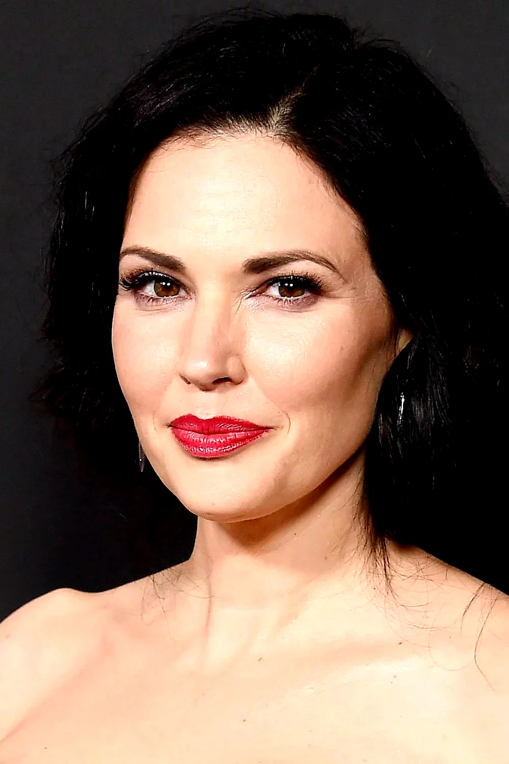 Laura Mennell