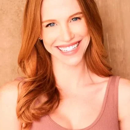  Leslie Stratton