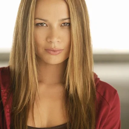 Moon Bloodgood