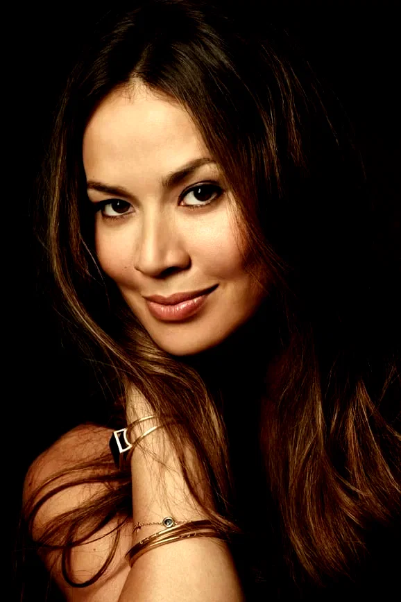 Moon Bloodgood