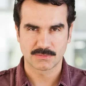  Eduardo Roman