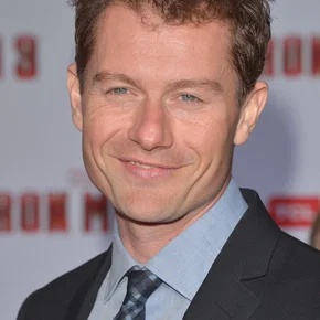Photo star : James Badge Dale