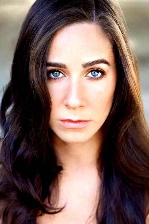  Victoria Tate