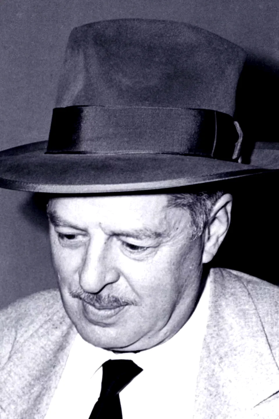  Alfred E. Green