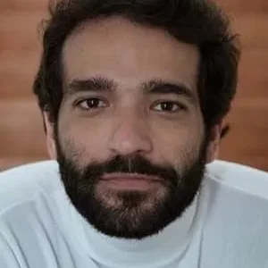  Humberto Carrão